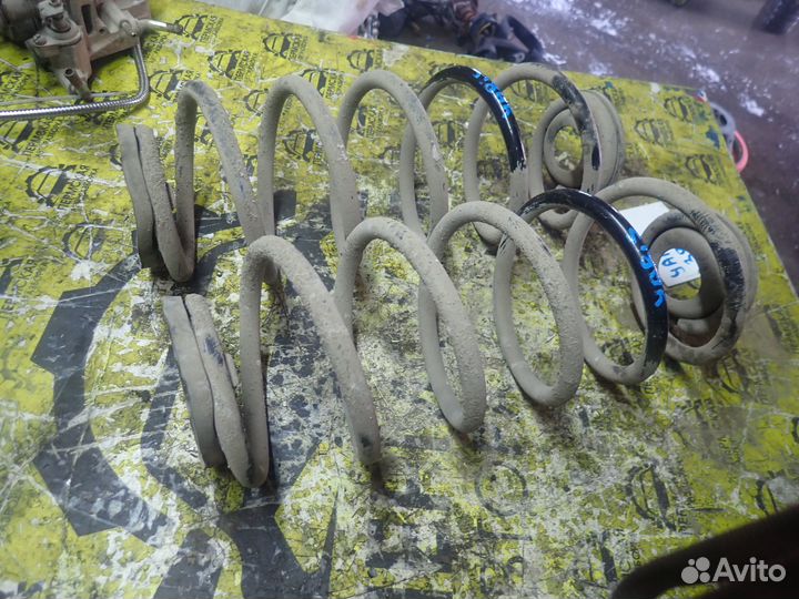 Пружина задняя для Toyota Yaris 1999-2005