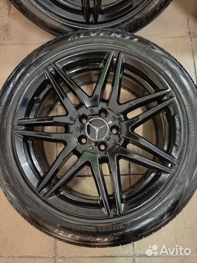 Комплект оригинал на Mercedes V class R19