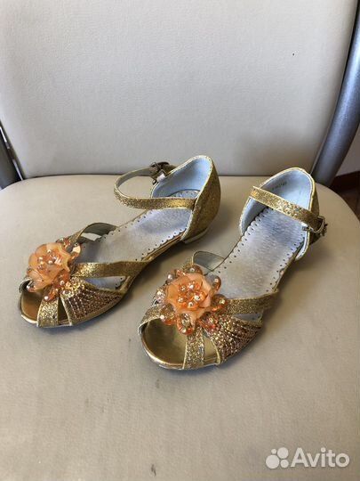 Туфли сандали для девочки