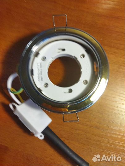 Светильник потолочный встраиваемый