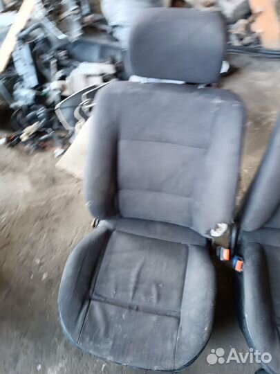 Сиденье переднее Audi 80 B3