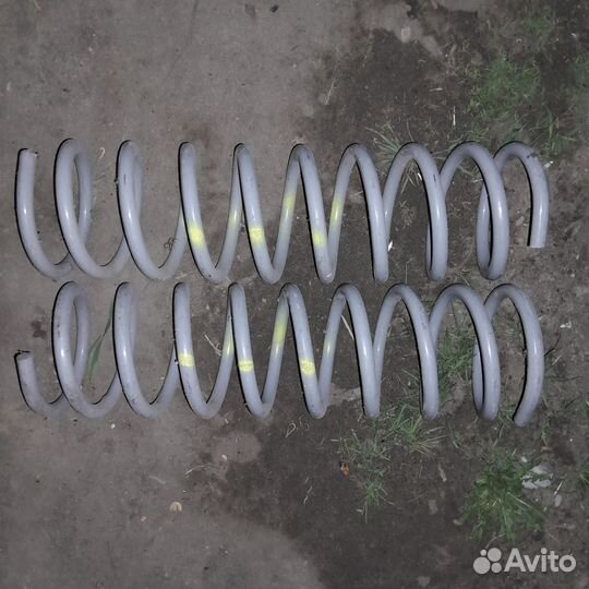 Ваккум 2108-15. Пружины зад 01-07
