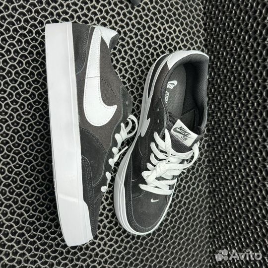 Nike sb pogo