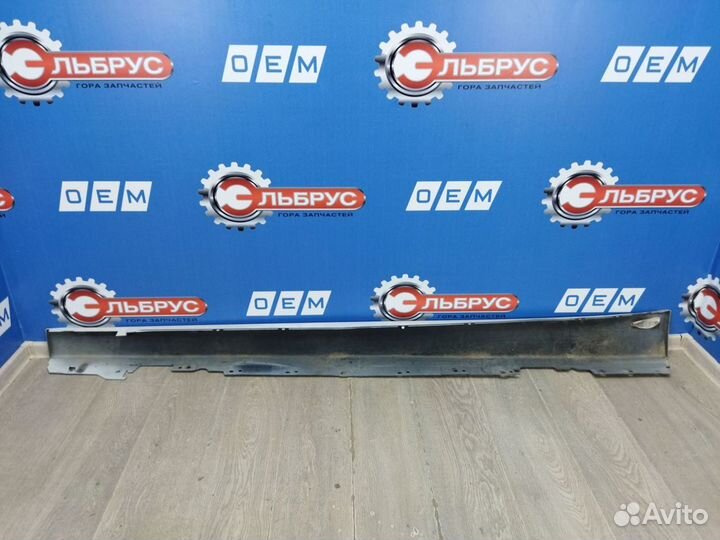 Накладка порога правого BMW 3er BMW 3er