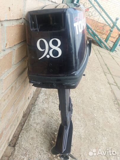 Продам мотор Тохатсу 9.8 л.с.+нднд лодку Солар 350