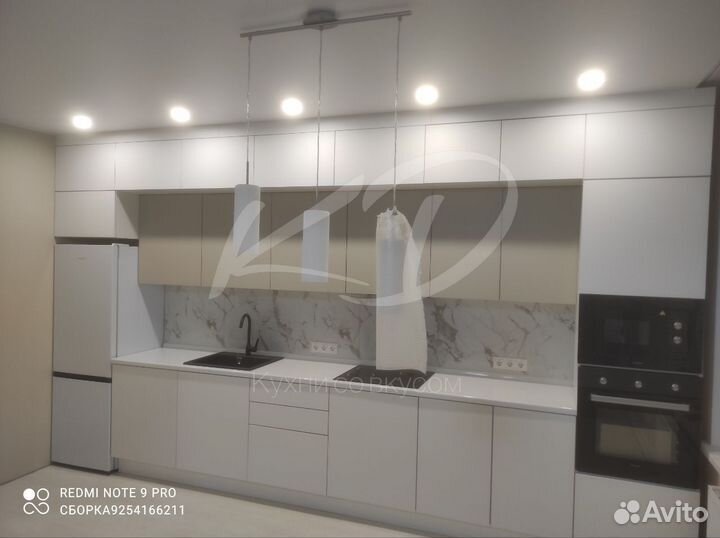 Кухонный гарнитур в наличии