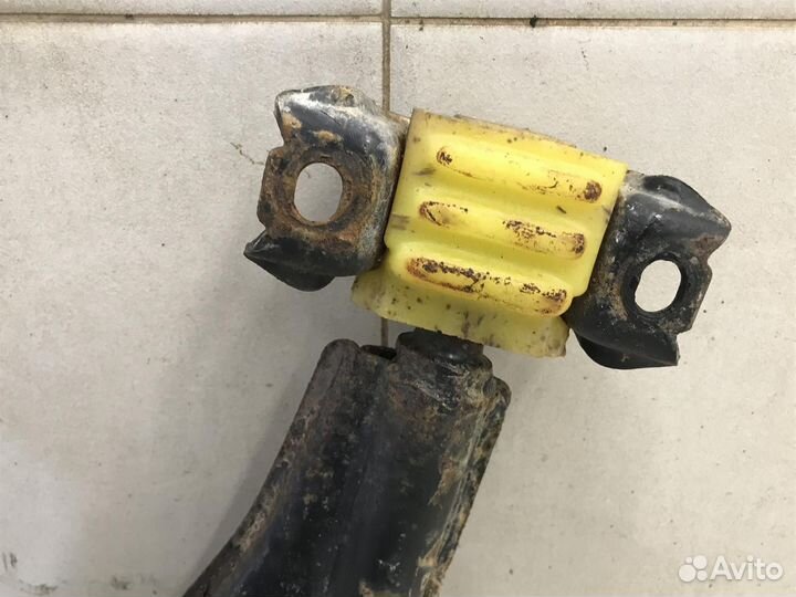 Рычаг передний правый Espero 1991-1999