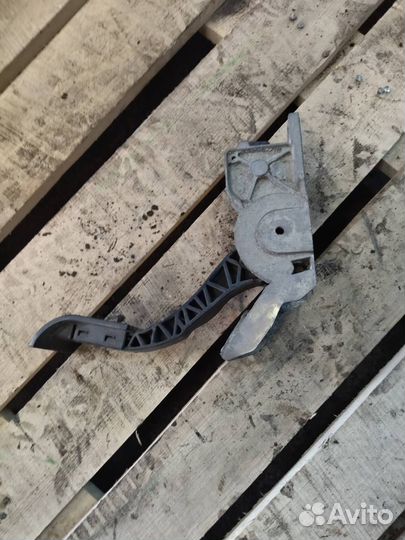 Педаль газа DAF XF 105 2008 1785206