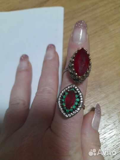 Подвески для духов.Часы Адидас, Найк. Броши