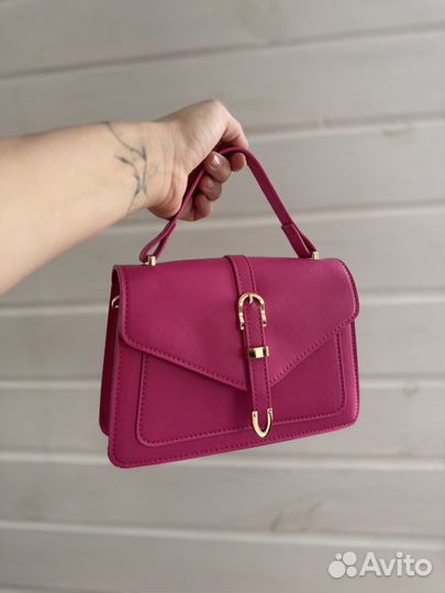 Женская сумка-мессенджер