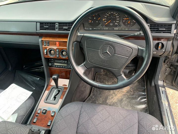 В разбор Mercedes W124 E320 38 т.км. Из Японии