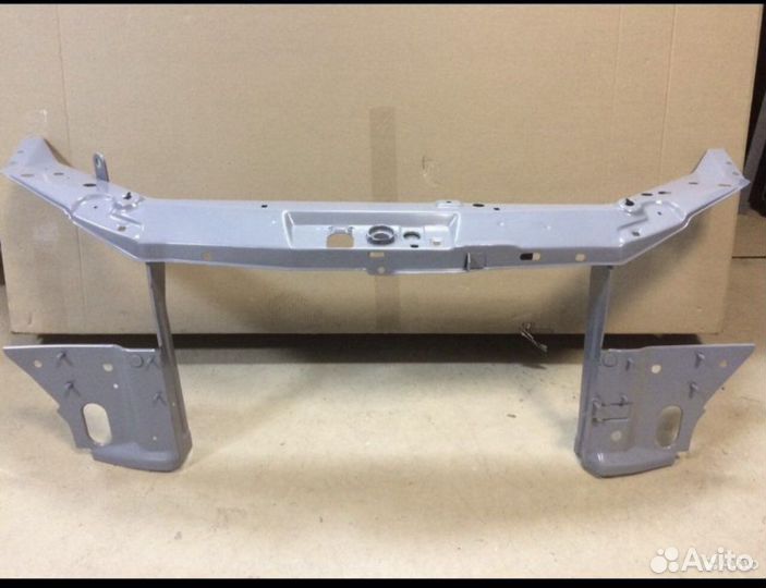 Рамка радиатора- телевизор Калина 1118