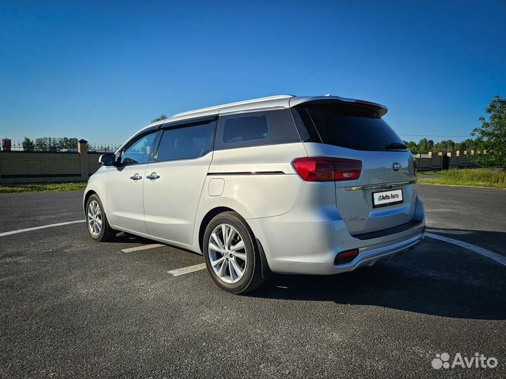 Kia Carnival 2.2 AT, 2018, 118 938 км