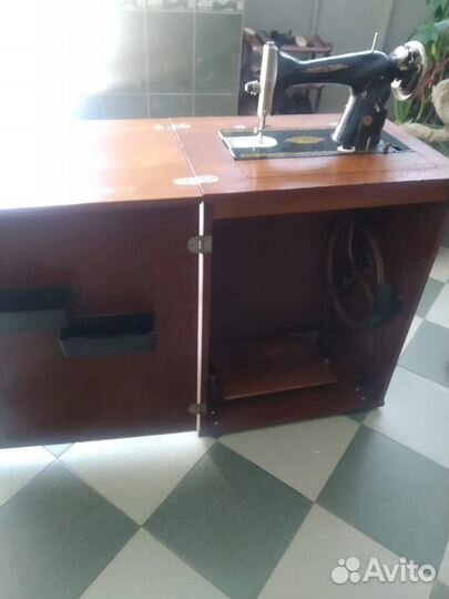 Швейная машинка