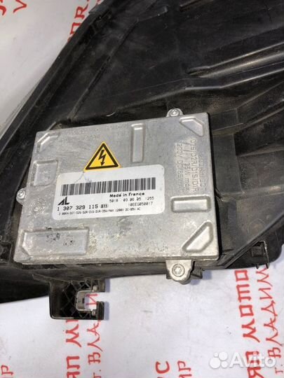 Фара ксеноновая левая Audi A4 B7 B7 седан BGB 2.0T