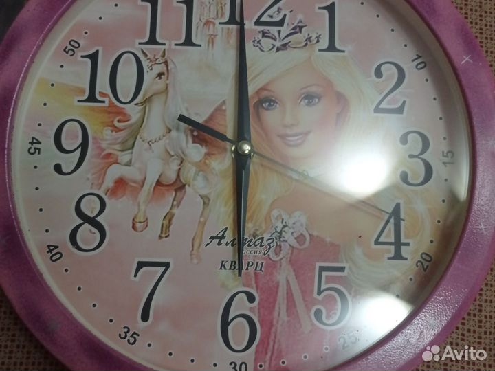 Часы электронные настенные