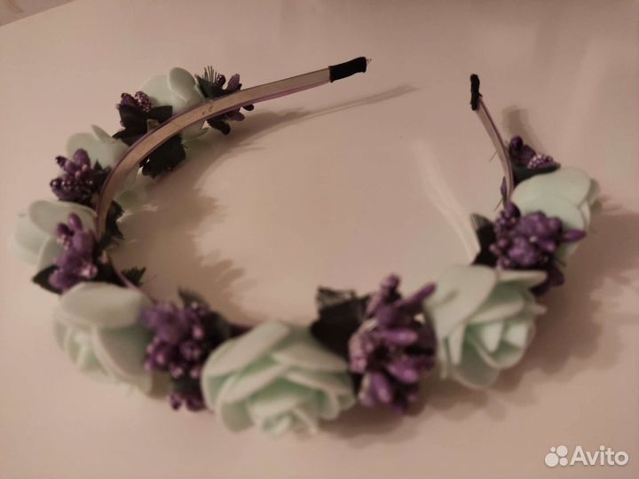 Ободок для волос с цветами