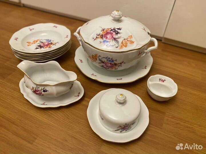 Сервиз чайный столовый Мейсенский букет