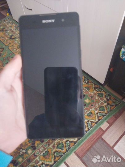 Телефон Sony e5