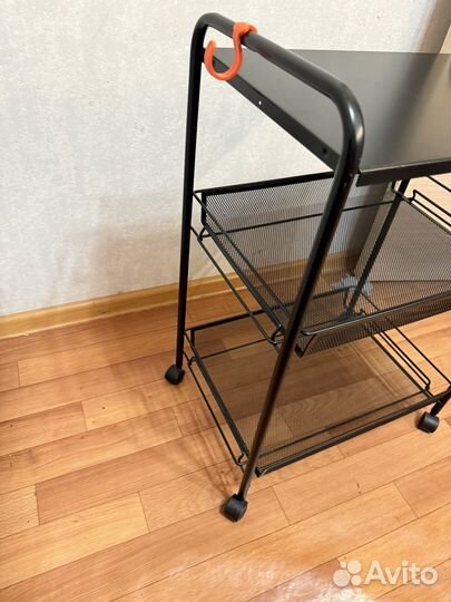 Новая полка на колёсиках для маникюра/педикюра