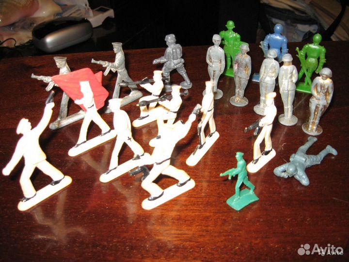 Рыцари, викинги, индейцы, ковбои, пираты, немцы