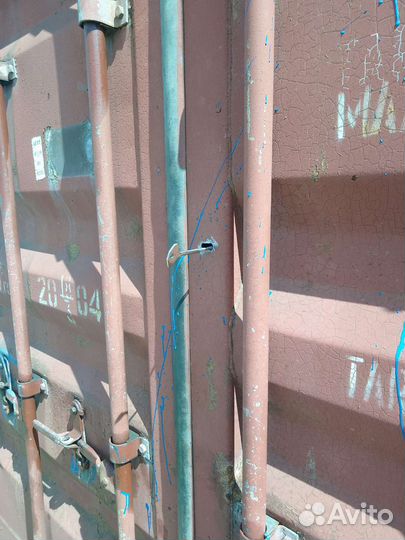 Установка замков в гараже,контейнере