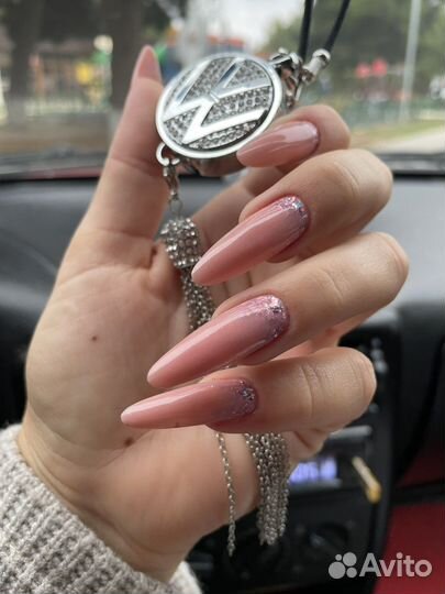 Наращивание ногтей