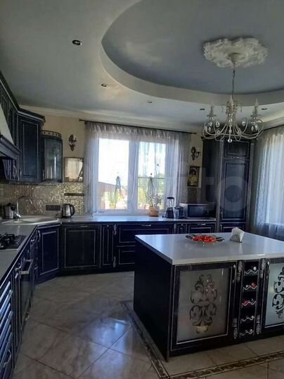 Дом 213 м² на участке 10 сот.