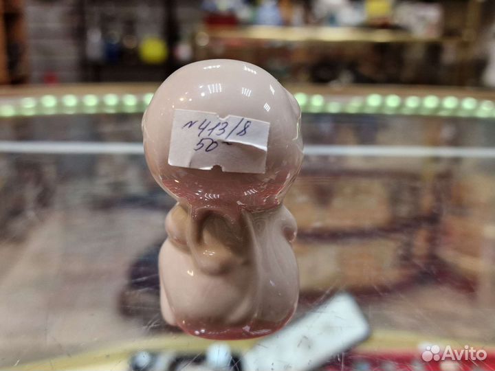 Фигурка фарфор