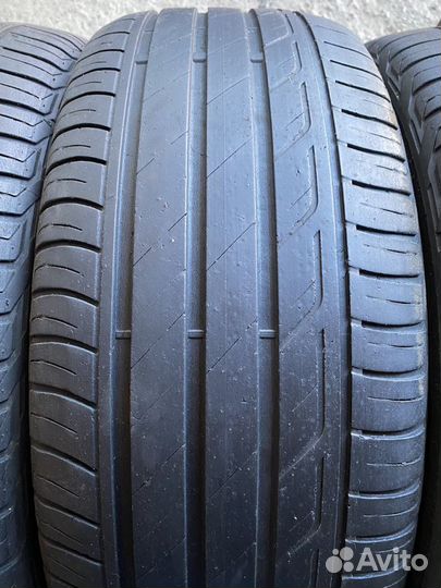 Bridgestone Turanza T001 215/55 R17