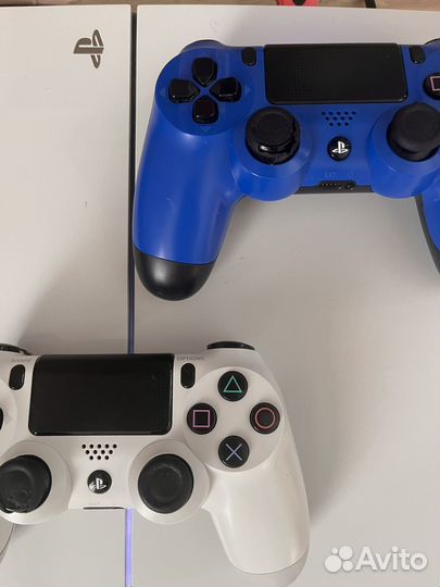 Игровая приставка ps4