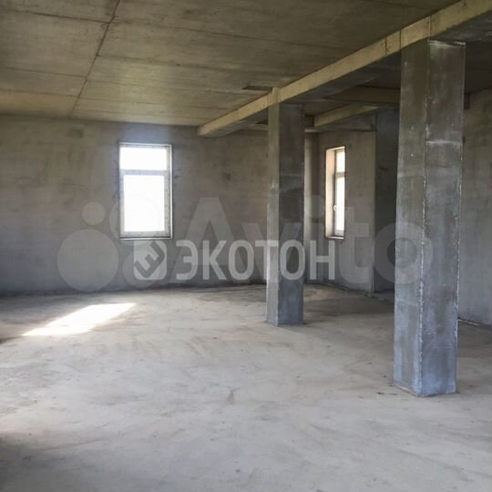 Коттедж 270 м² на участке 18 сот.