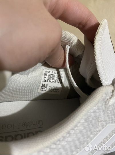 Кроссовки женские adidas 37,5 размер