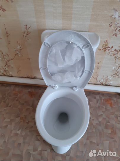 Унитаз от застройщика новый