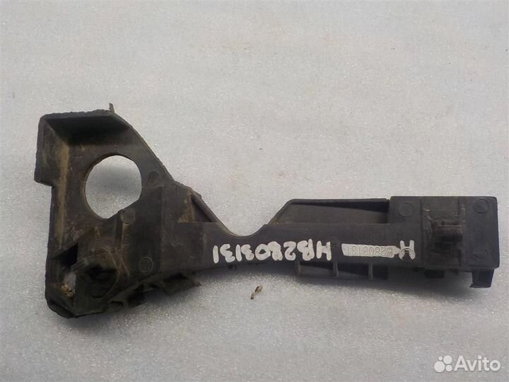 Кронштейн переднего бампера левый Lifan Solano 20