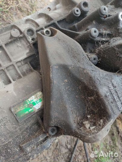 Кронштейн, опора АКПП A8 d2 2.8