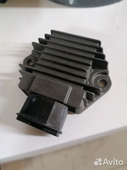 Реле регулятор Honda VFR