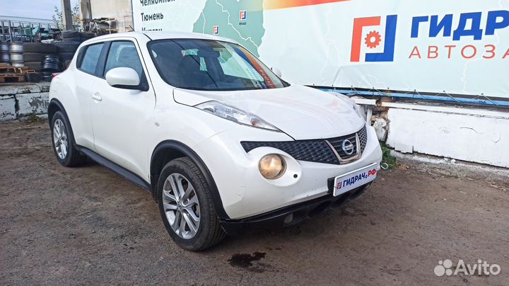 Антенна Nissan Juke (F15) 28208-1KA0A