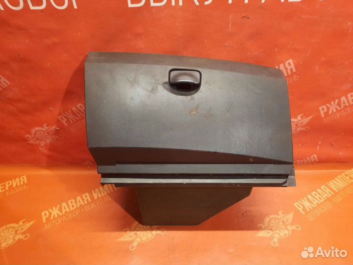 Бардачок Renault Megane 2 1.6 113лс К4мт760 2004