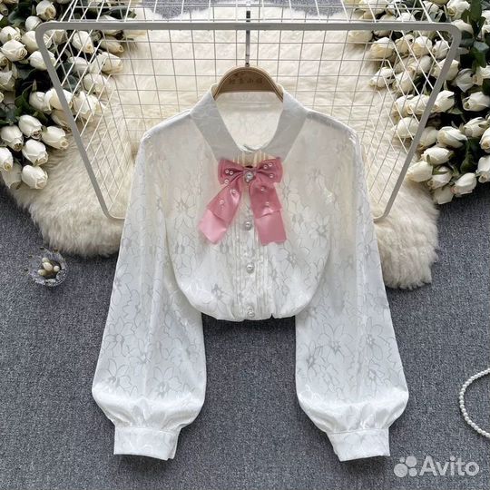 Винтажная блуза с бантиком (брошь)