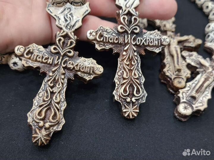 Четки кресты в машину