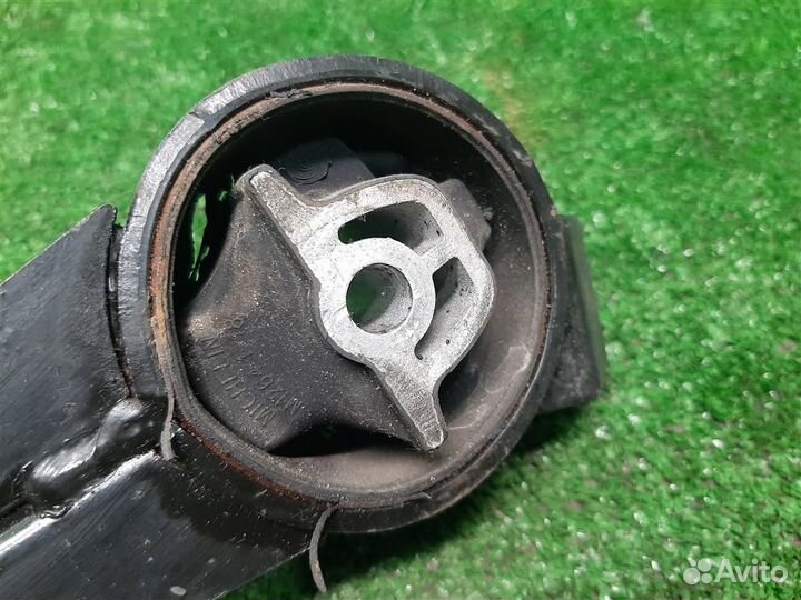 Опора (подушка) двигателя правая Peugeot 407 (6E)