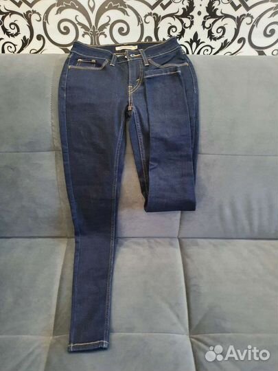 Джинсы Levi's