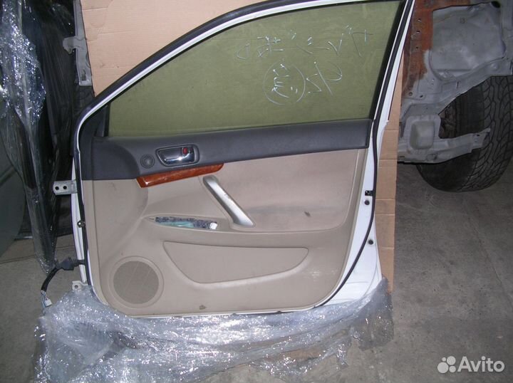 Дверь передняя правая тойота премия 240
