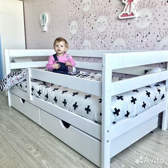 Детская кровать из массива березы