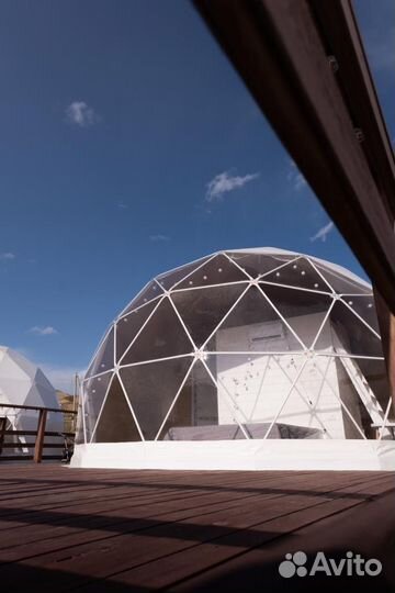 База отдыха. Теплый бассейн. Вид на море. Славянка