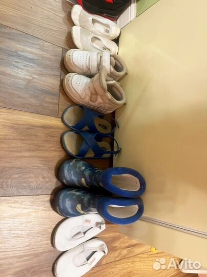 Обувь детская разная