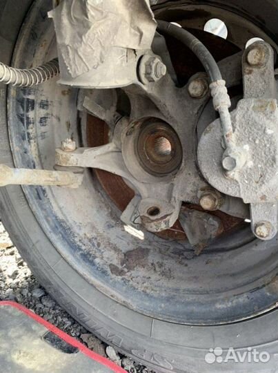 Кулаки поворотные Kia Venga