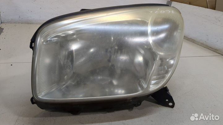 Фара (передняя) Toyota RAV 4, 2004