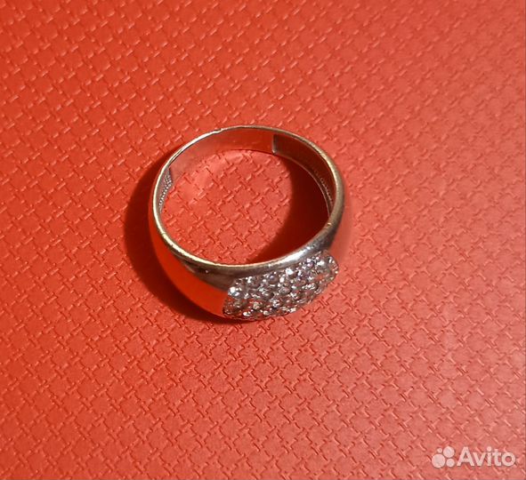 Серебряное кольцо